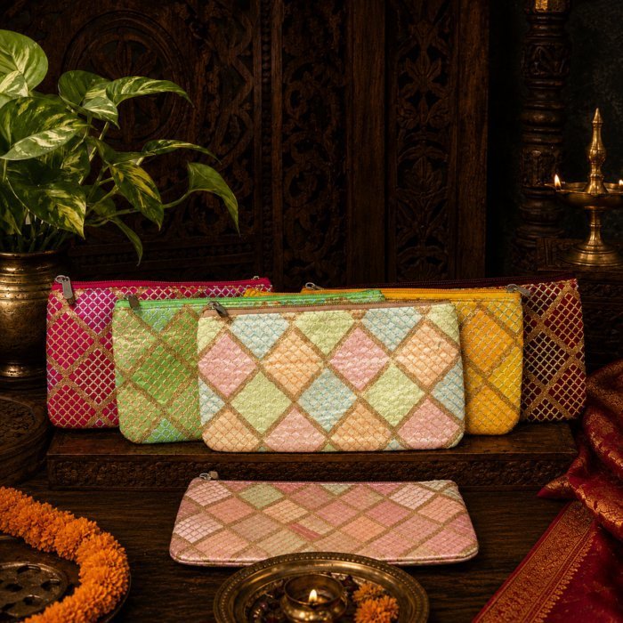 Ladies Zipper Purse – Stylish Giveaway Bags for Women & Return Gifts